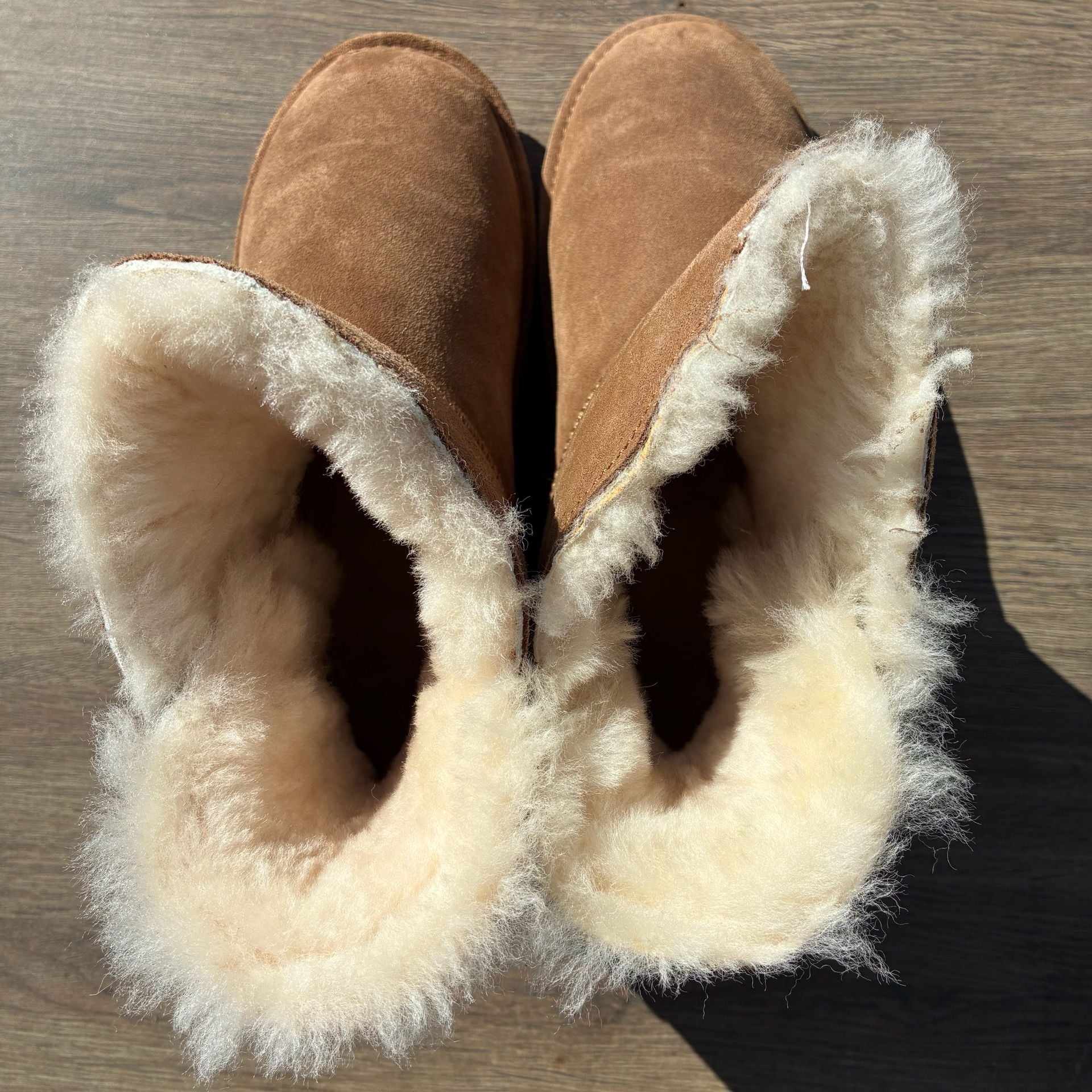 Bearpaw Women’s Size 11 Chestnut Suede Shearling Lined Winter Boots 8
