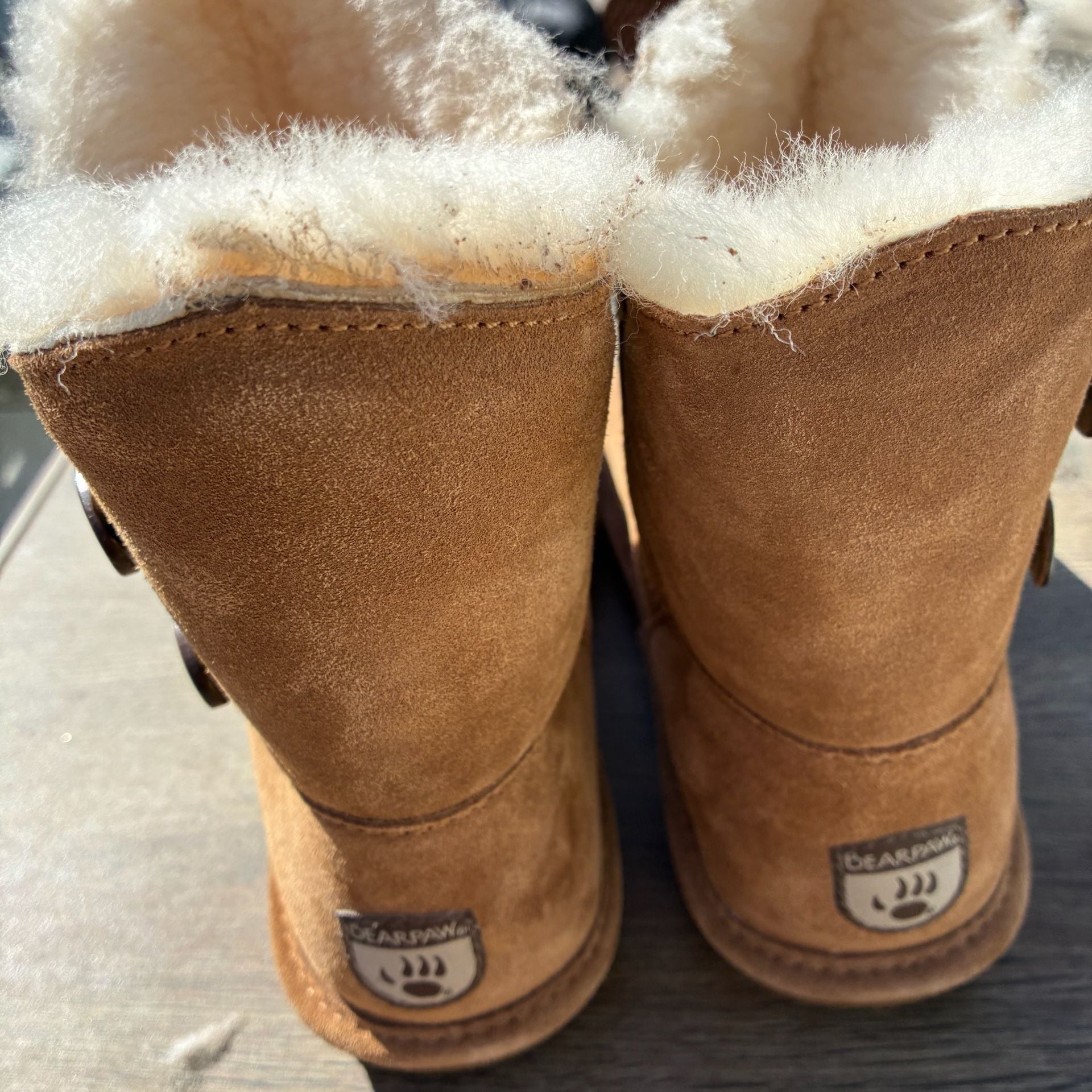 Bearpaw Women’s Size 11 Chestnut Suede Shearling Lined Winter Boots 13