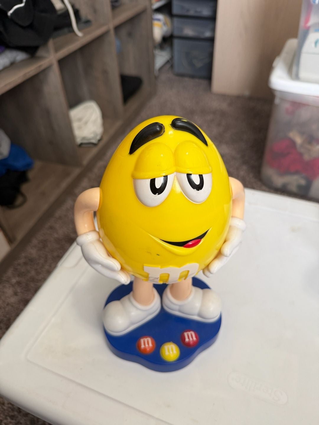 M&M's Yellow Character Candy Dispenser 2012 1