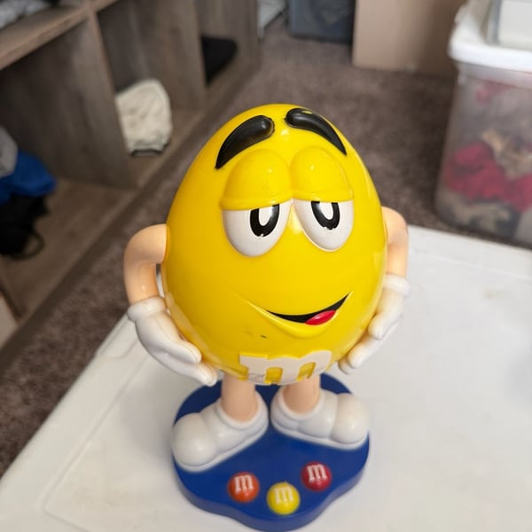 M&M's Yellow Character Candy Dispenser 2012
