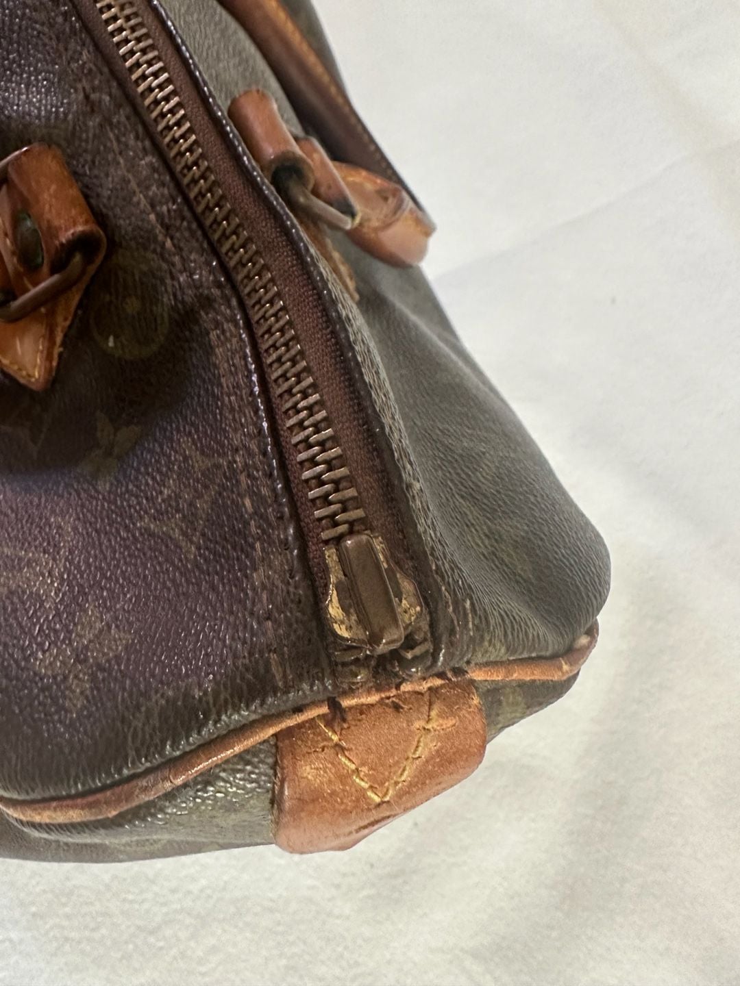 Louis Vuitton Speedy 30 Monogram Canvas Satchel Brown 8