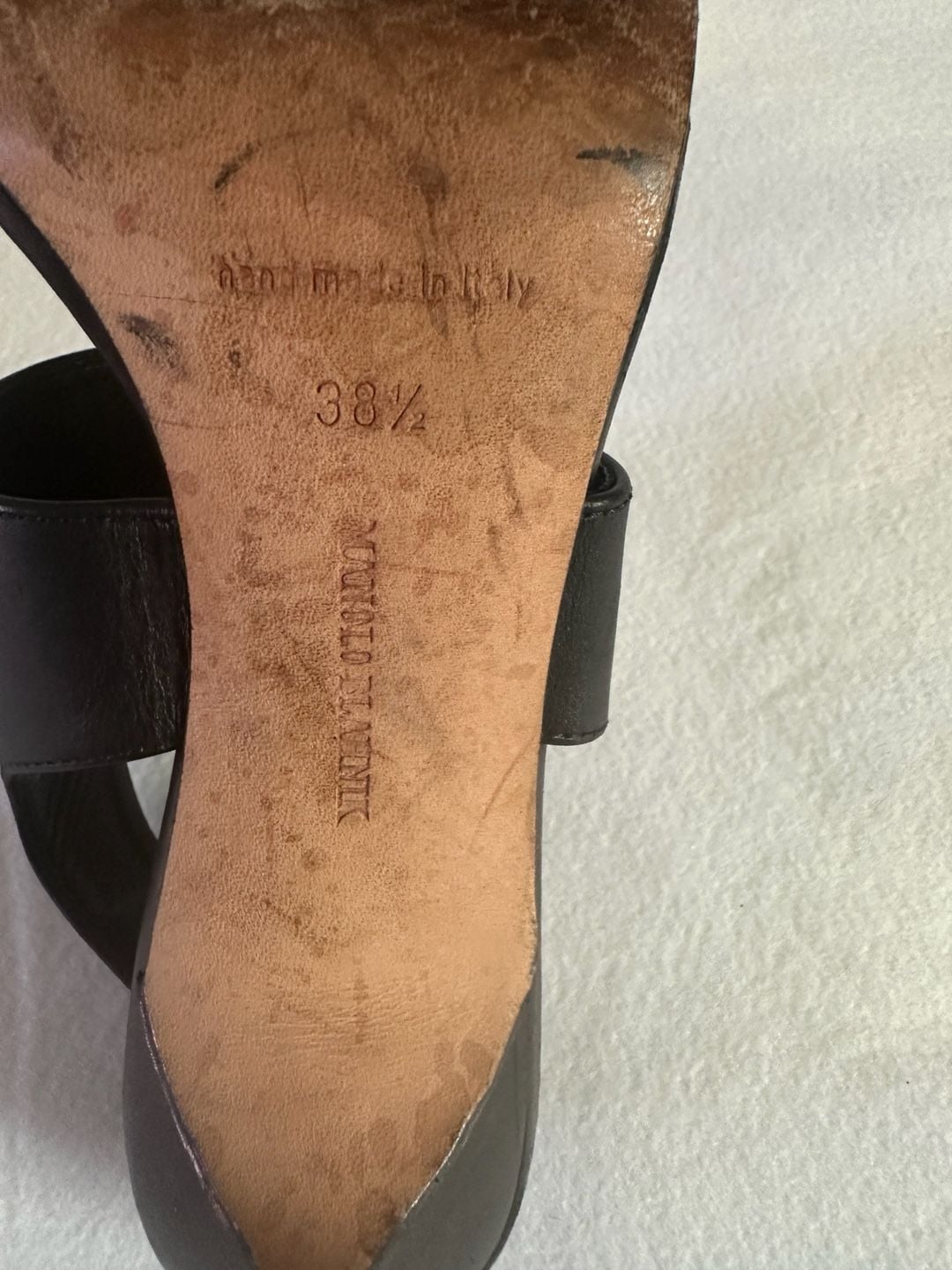 Manolo Blahnik Black Leather Heels Size 38.5 5