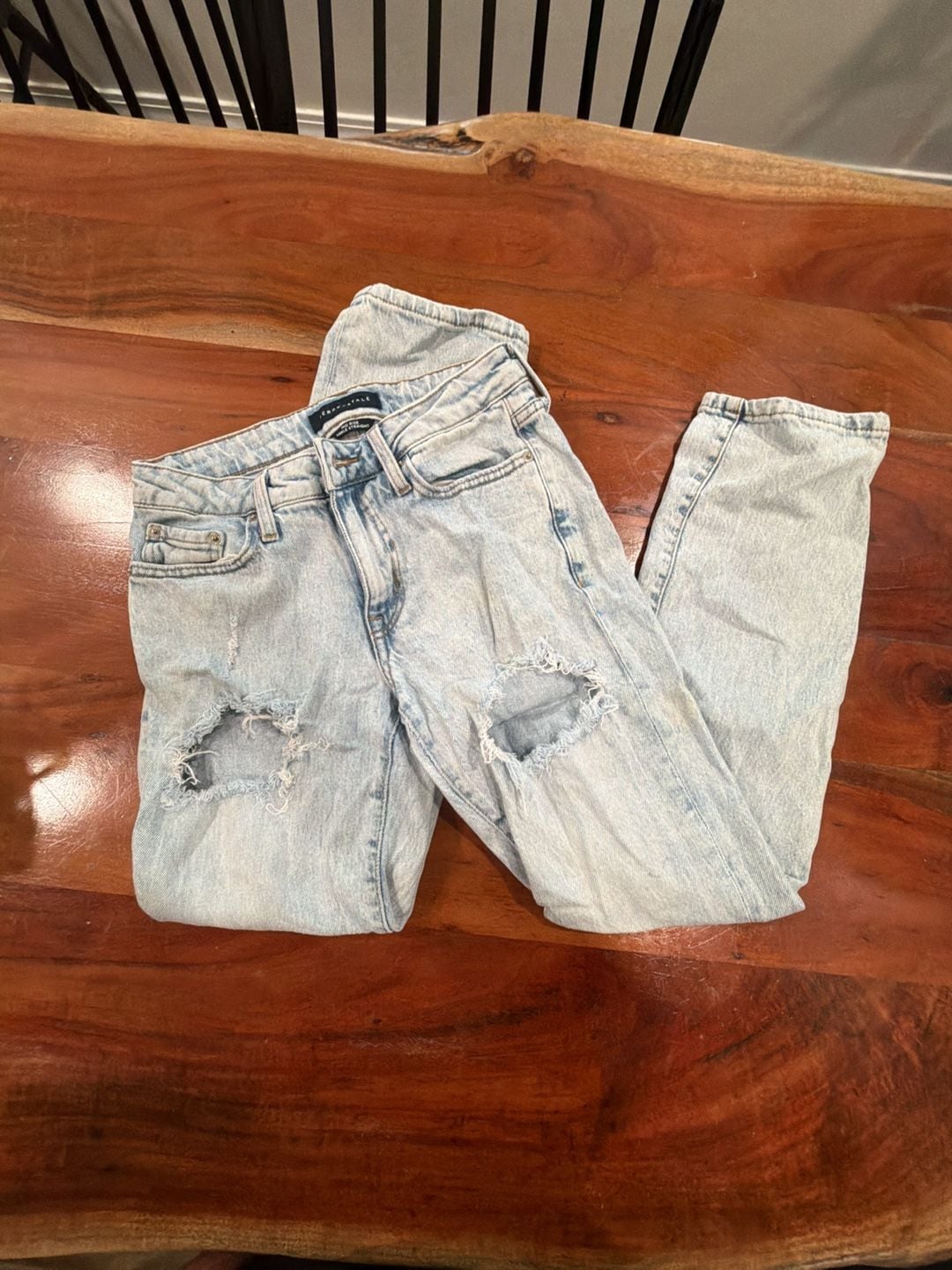 Aeropostale Mid Rise Ankle Straight Jeans Size 0R Light Wash Distressed 2