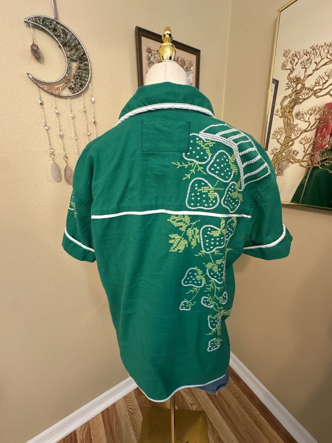 We The Free Embroidered Shirt Size XS Green Strawberry Motif 5