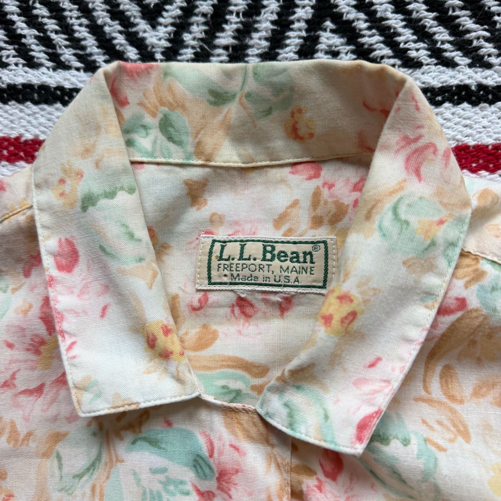 Rare Vintage Women’s LL Bean Loop Collar Floral Resort Shirt  10