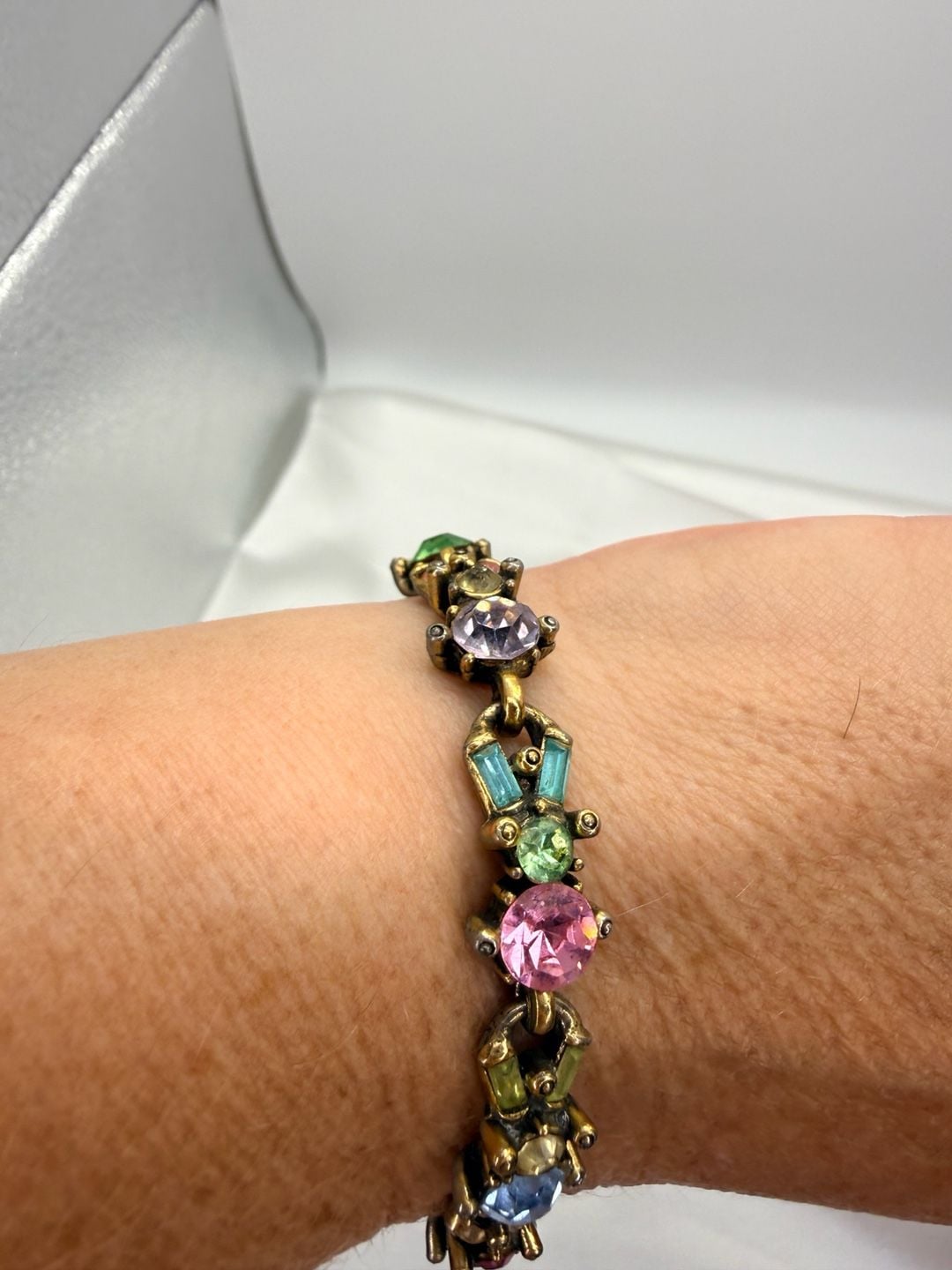 Hollycraft Multi Color Crystal Bracelet Size 7.5 Inch as is read 4