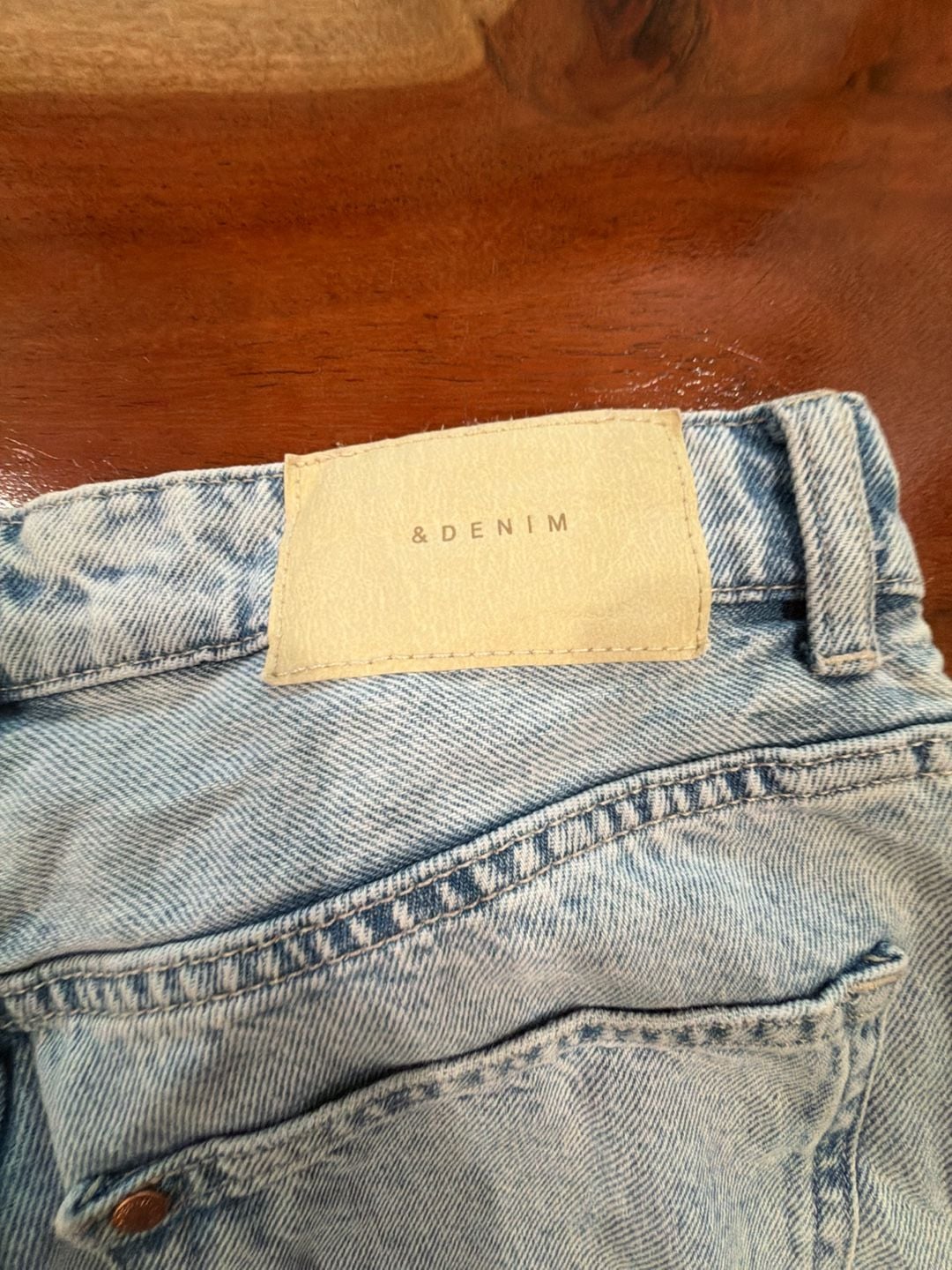& Denim Boyfriend Low Waist Jeans Size 2 Light Blue Distressed Raw Hem 6