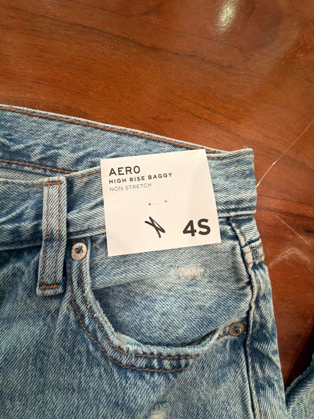 Aeropostale High Rise Baggy Jeans Size 4S Light Wash Distressed 4