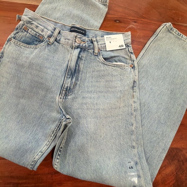 Aeropostale High Rise Baggy Jeans Size 4R Light Wash Non Stretch