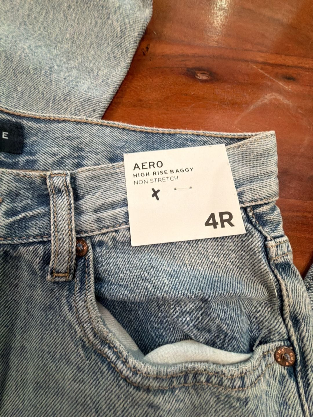 Aeropostale High Rise Baggy Jeans Size 4R Light Wash Non Stretch 3