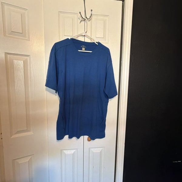 Blue Mountain T-Shirt Size XL Blue Crew Neck Short Sleeve Solid Tee