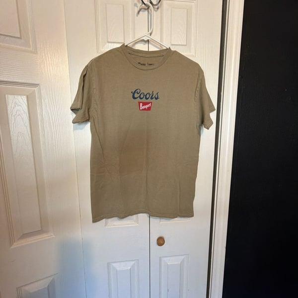 Brew City Brand Coors Banquet T-Shirt Small Sand Graphic Tee