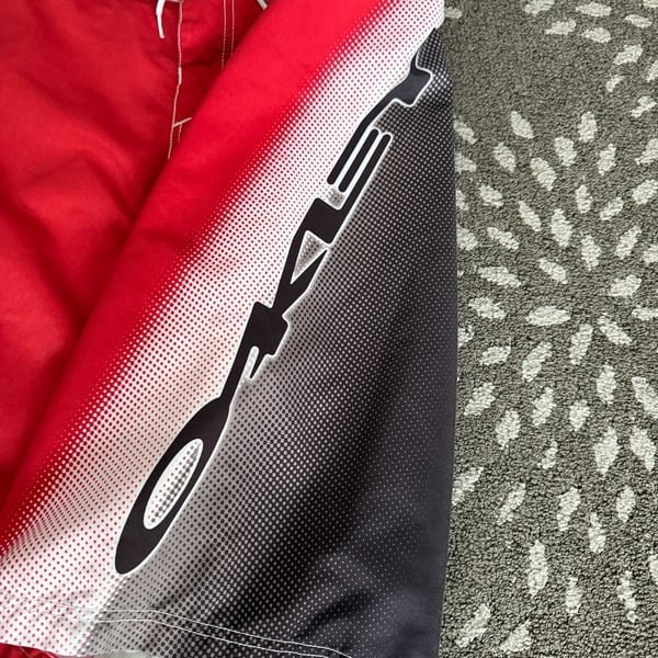 Oakley Board Shorts Size 38 Red White Black Gradient Surf Trunks