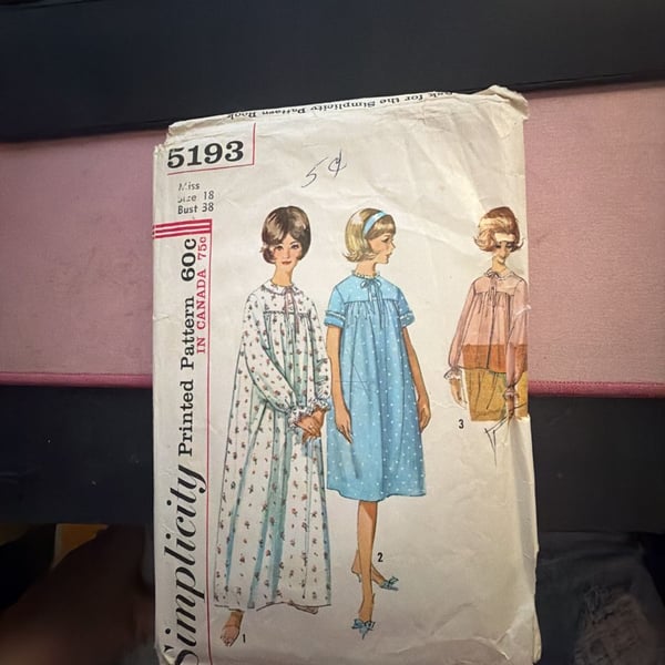 Simplicity Sewing Pattern 5193 Size 18 Nightgown And Bedjacket