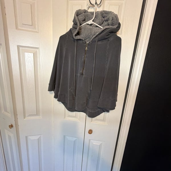 Splendid Sherpa Lined Cape Hoodie Size X-Small Gray Mineral Wash
