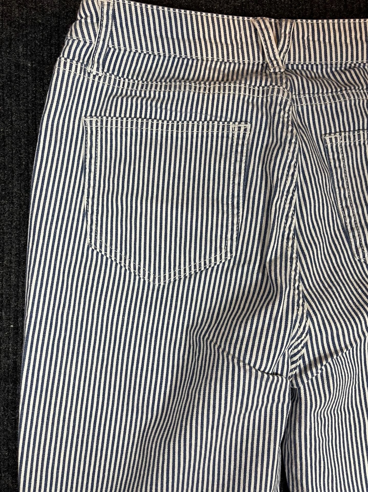 Vineyard Vines High Rise Kick Flare Size 29 Blue White Denim Pants 3