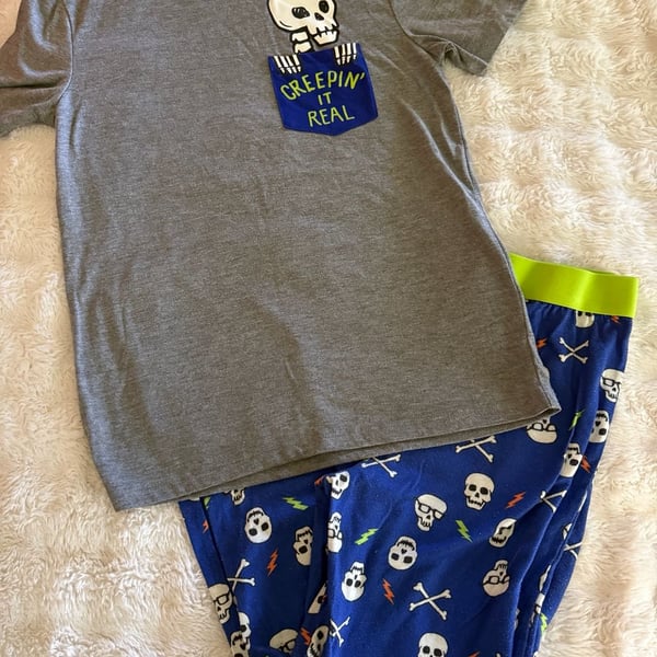 Old Navy Skull Pajama Set Size XL (14-16) Grey