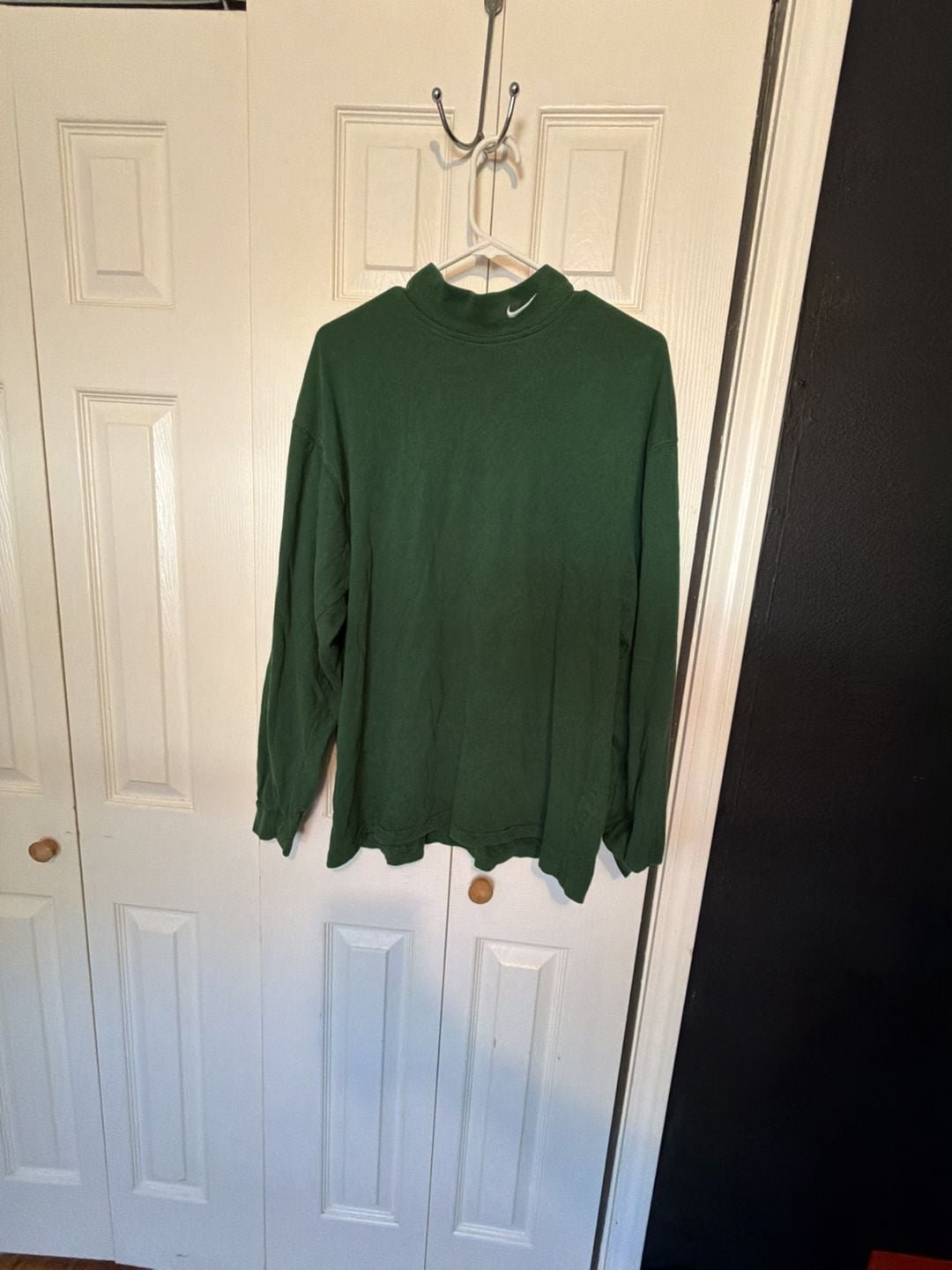 Nike Team Mock Neck Long Sleeve Size L Green Vintage 2