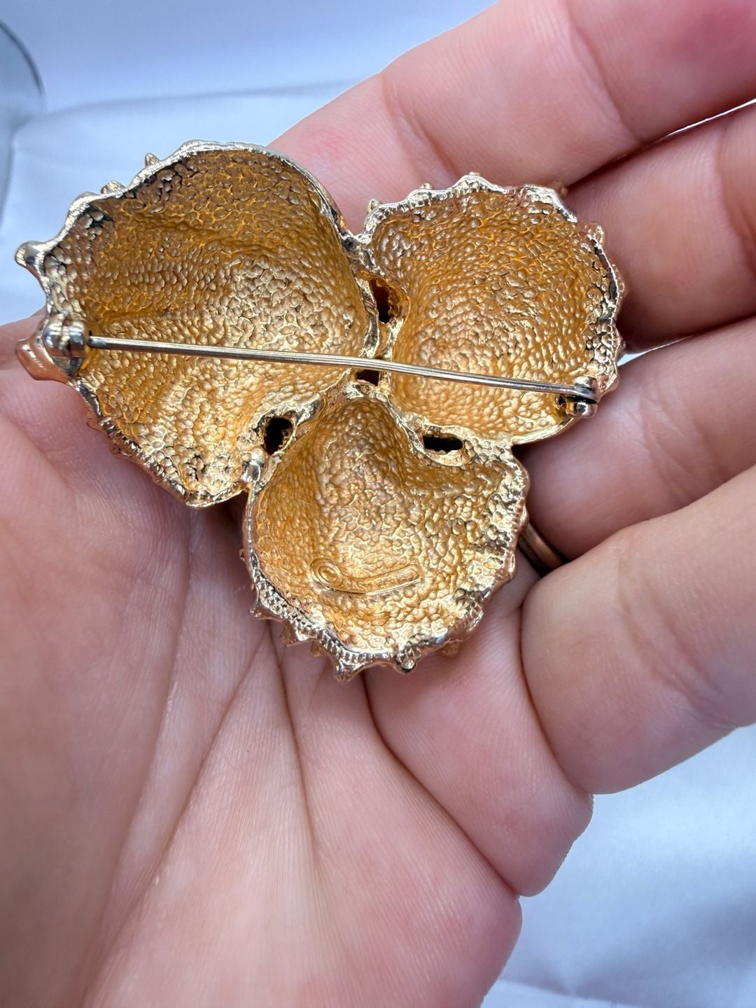 Castlecliff Vintage Textured Gold Tone Sea Urchin Brooch 5