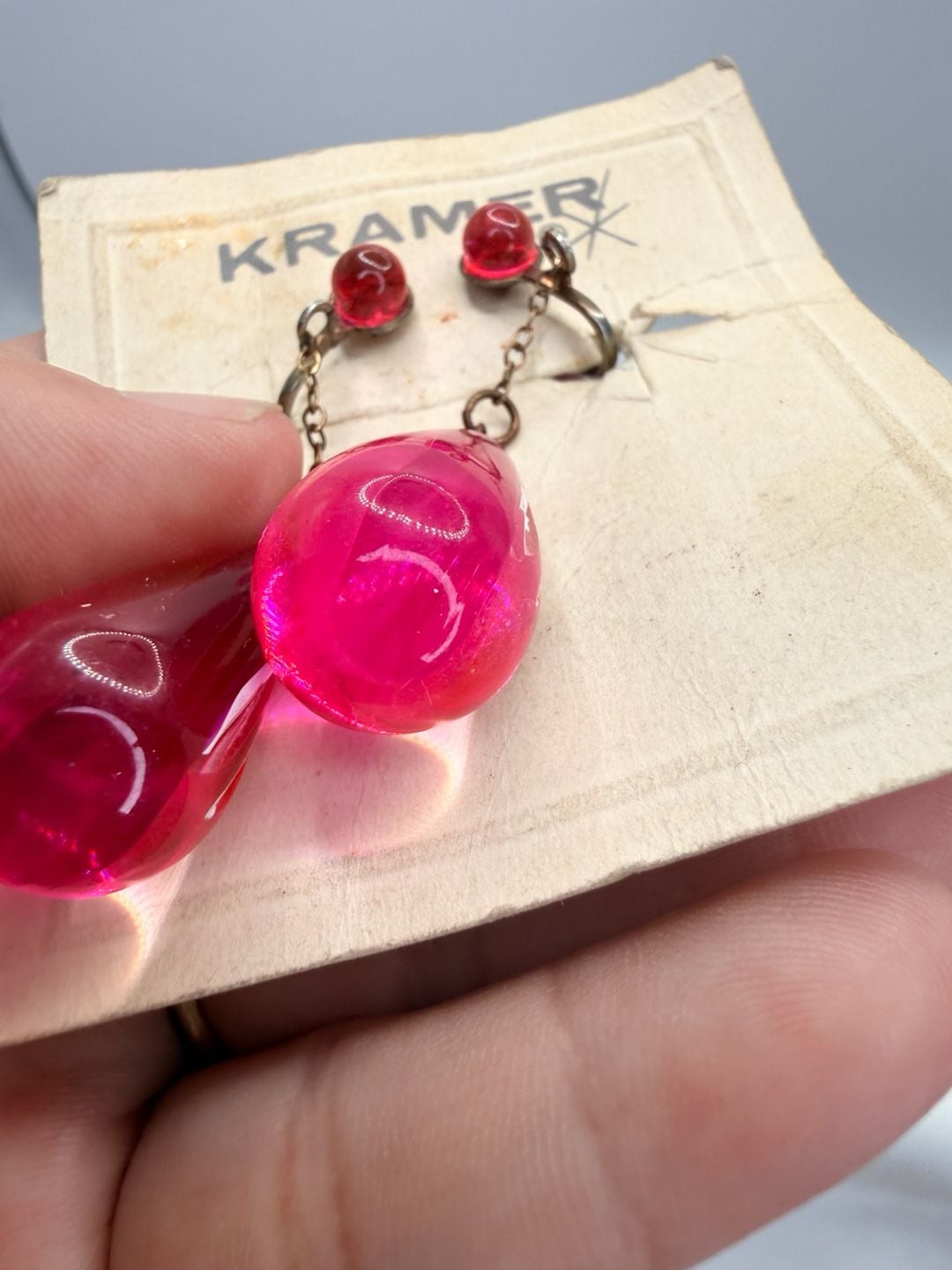 Kramer Vintage Pink Lucite Teardrop Clip-On Earrings 5
