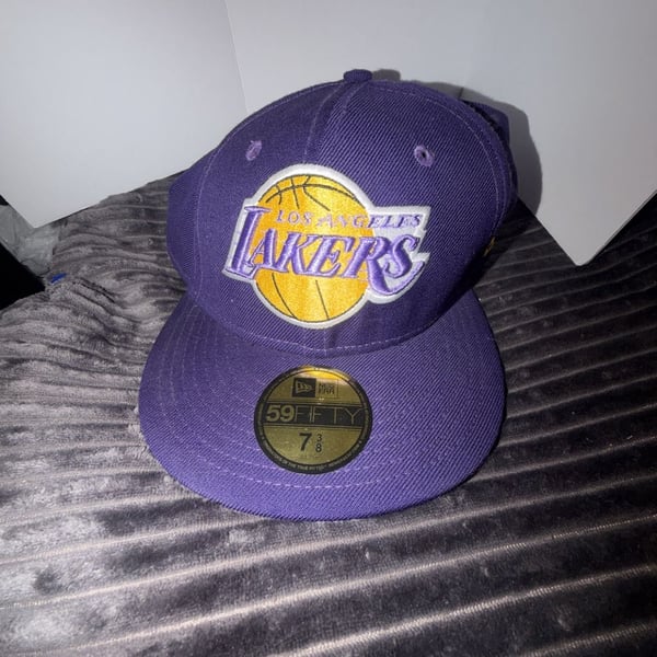 New Era Los Angeles Lakers 59Fifty Size 7 3/8 Cap