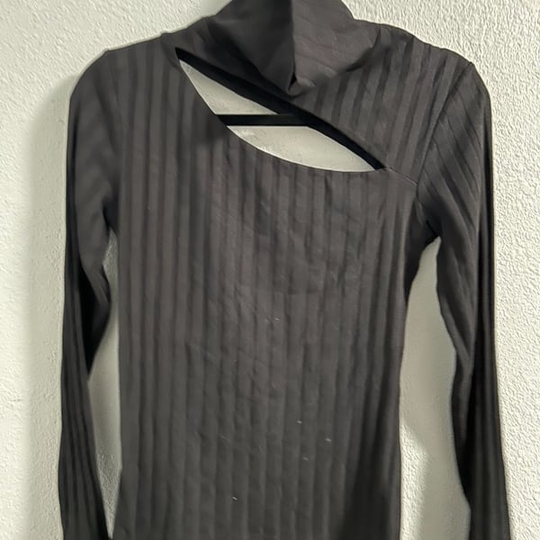 Zara Ribbed Turtleneck Cutout Top Size L Black