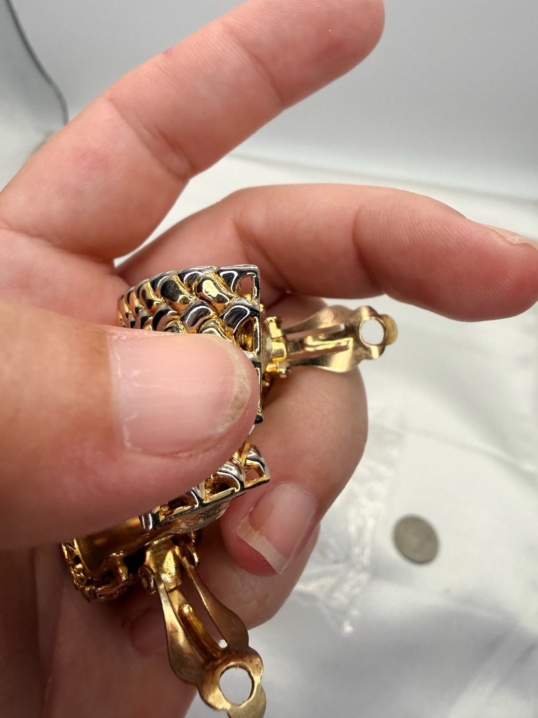Vintage Gold Tone Woven Link Clip Earrings 7
