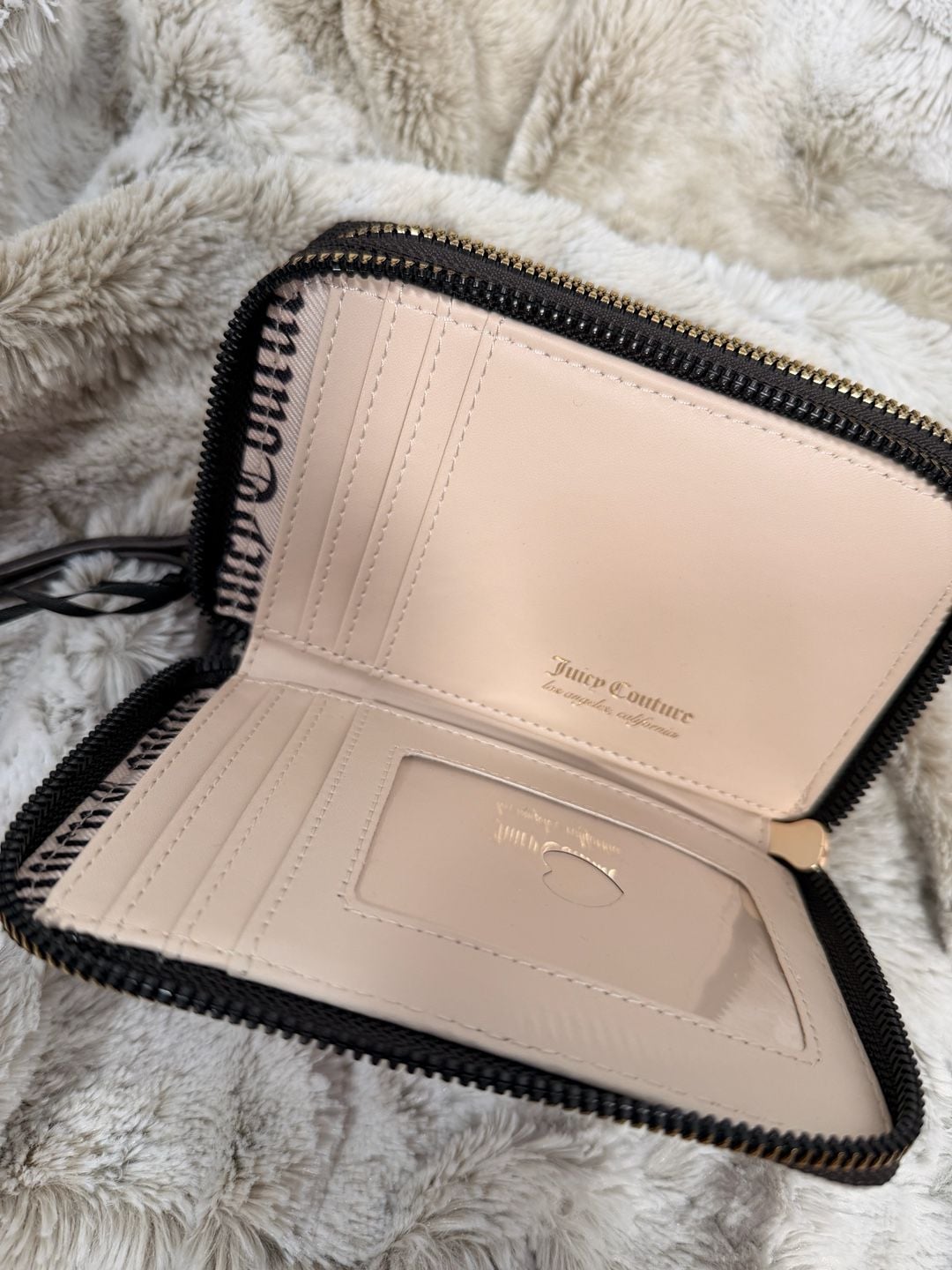 Juicy Couture Retro Vibe Medium Double Zip Around Wallet Pink Chocolate 4