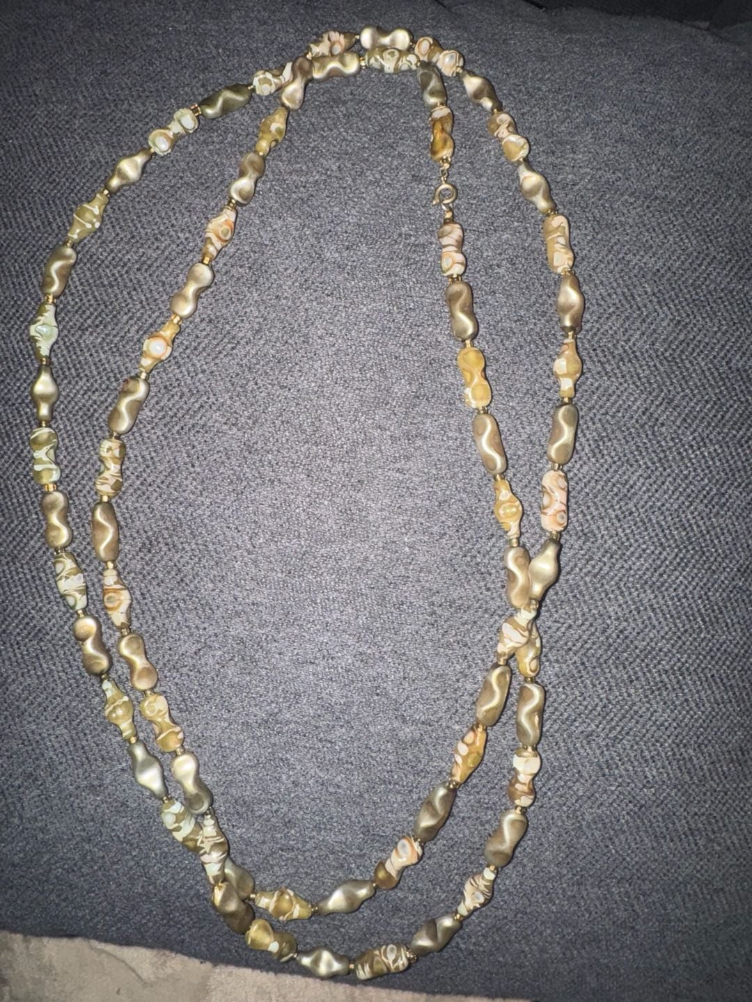 Vintage Beaded Necklace Brown Spiral Shell Resin Strand Jewelry 2
