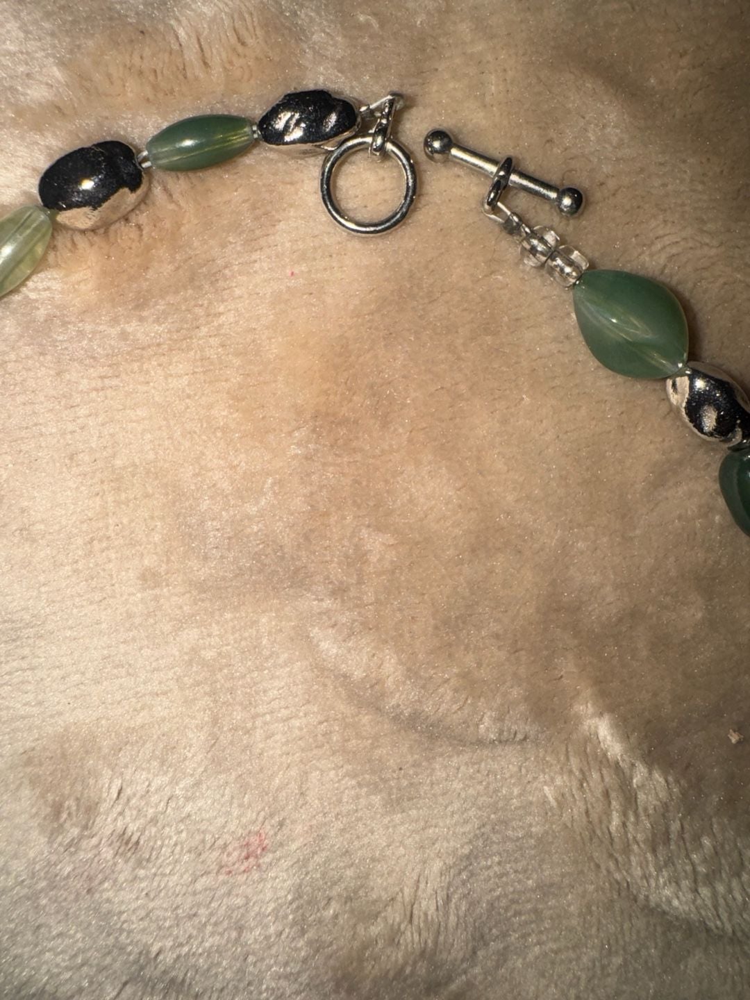 Vintage Green Stone And Silver Metal Beaded Toggle Necklace 3