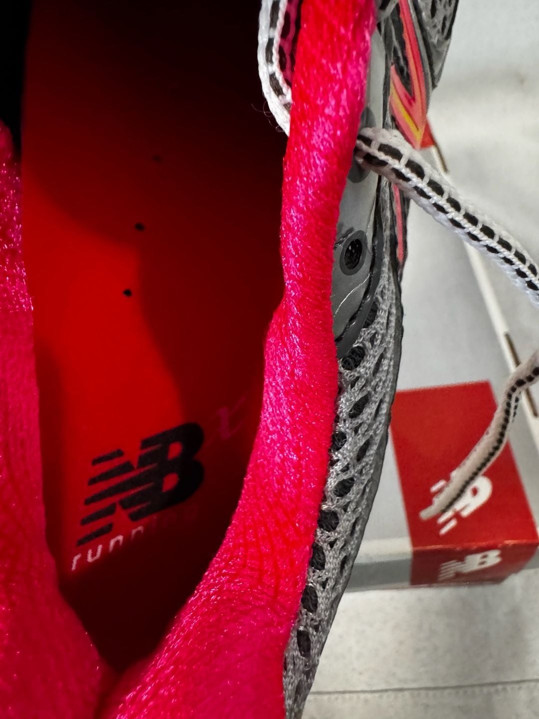 New Balance 860v3 Silver Pink Running Shoes 11
