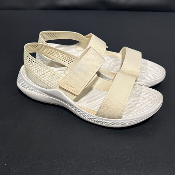 Crocs LiteRide 360 Sandal White Comfort Casual Shoes
Size 7
