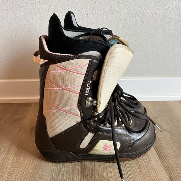 Burton, Moto Snowboard Boots, Chocolate Brown/Pink, Waterproof, Woman’s 7.5