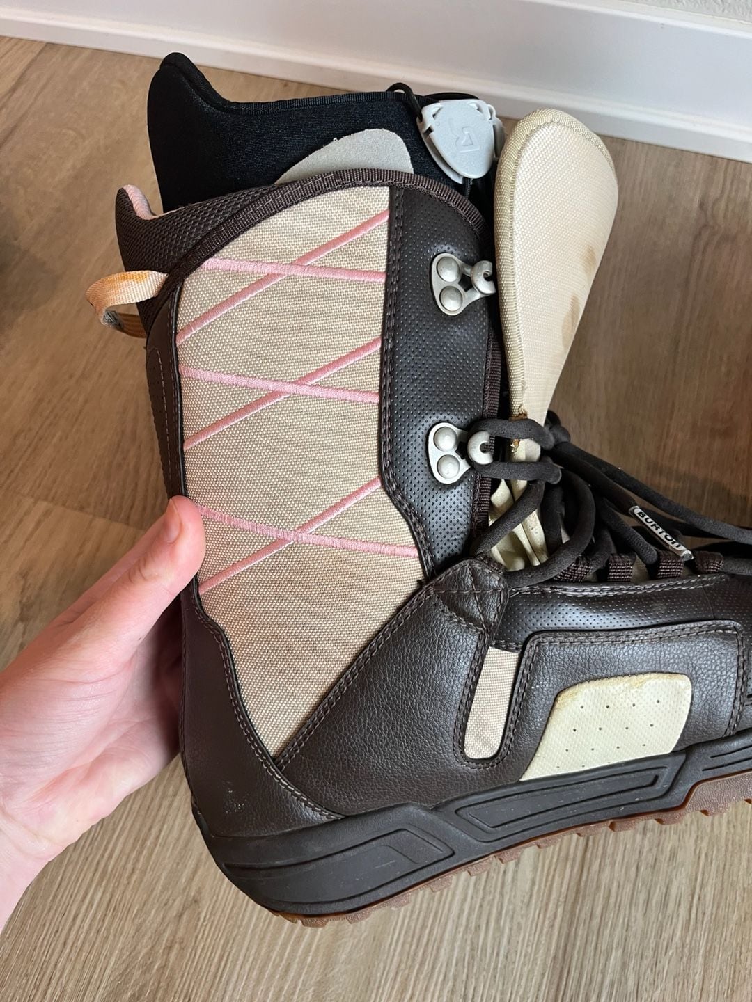 Burton, Moto Snowboard Boots, Chocolate Brown/Pink, Waterproof, Woman’s 7.5 8