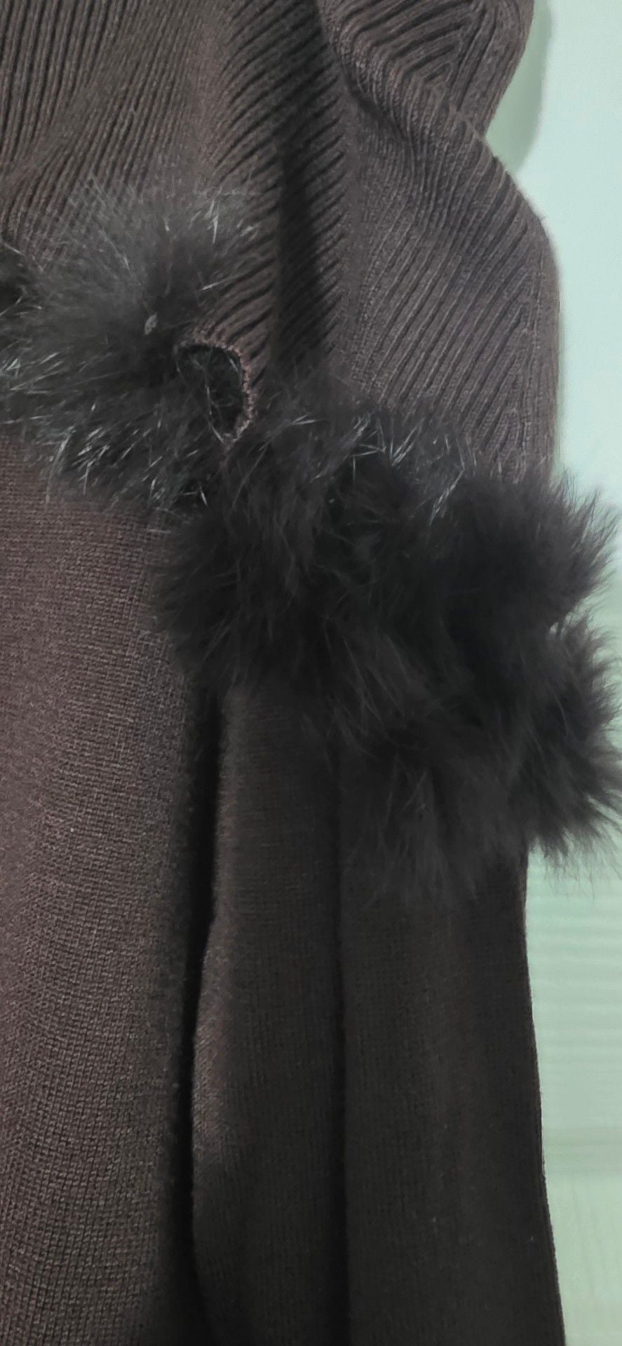 Vintage Y2K Off-Shoulder Long Sleeve Top Brown Faux Fur Trim 3