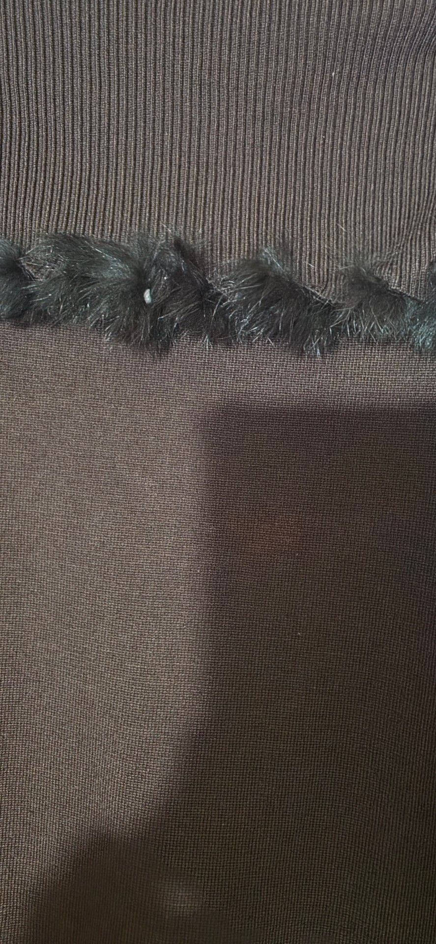 Vintage Y2K Off-Shoulder Long Sleeve Top Brown Faux Fur Trim 4