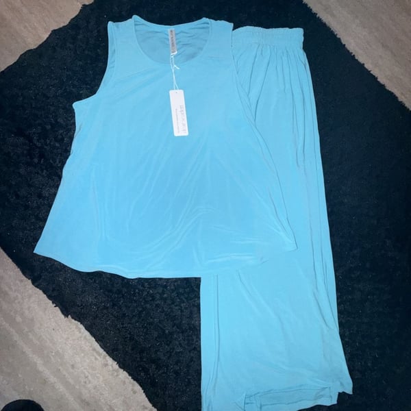 Woman’s Dear Scarlett Breezy Solid Summer Two-Piece Set Blue Lounge Size L NWT