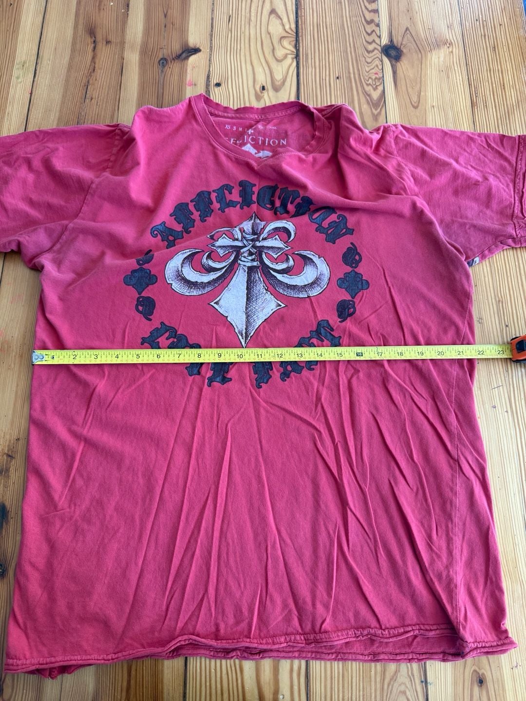 Affliction Graphic T-Shirt Size XL Red Fleur-de-lis Wing Cross Y2K Grunge 7