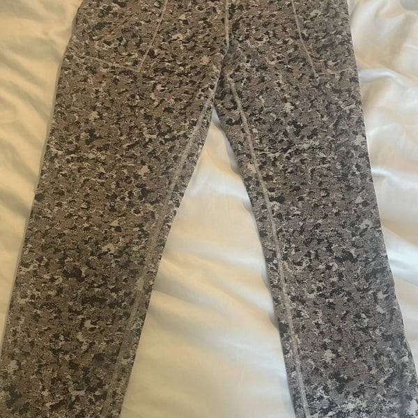 Athleta Salutation Textured Jogger 