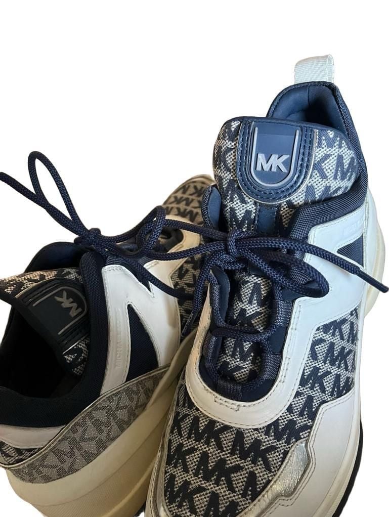 Michael Kors Olympia Trainer Size 9.5M Navy White Logo Chunky Sneaker 3