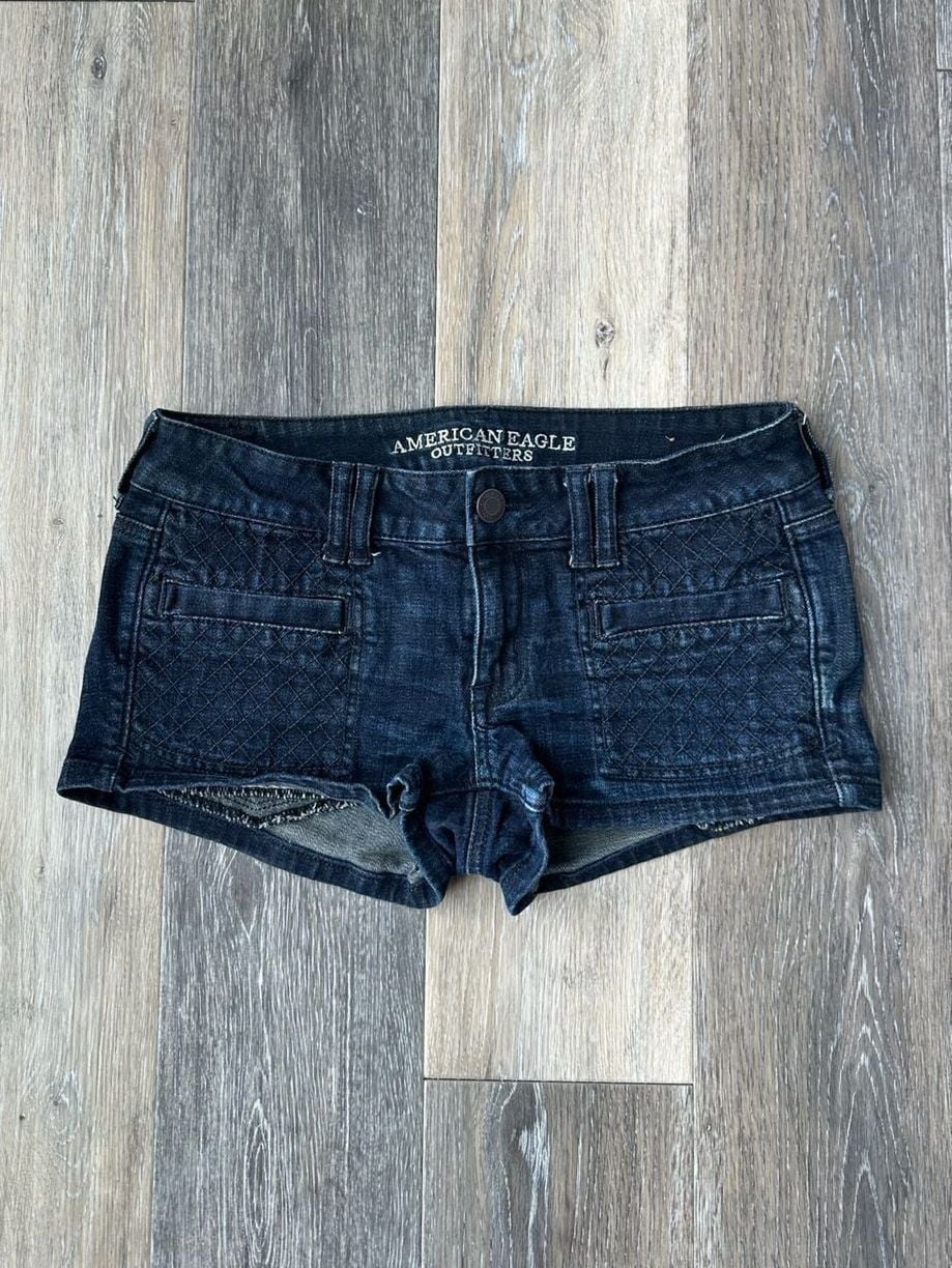 American Eagle Quilted Pocket Denim Low Rise Micro Shorts Mall Goth Size 6 2