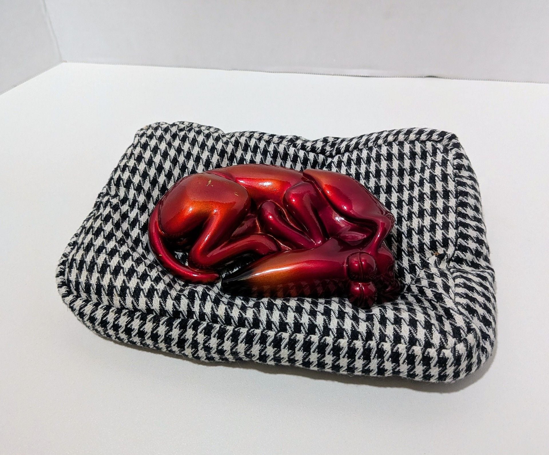 Red Ombre Dog Figurine Sleeping On Houndstooth Bed Mixed Media Collectible 5