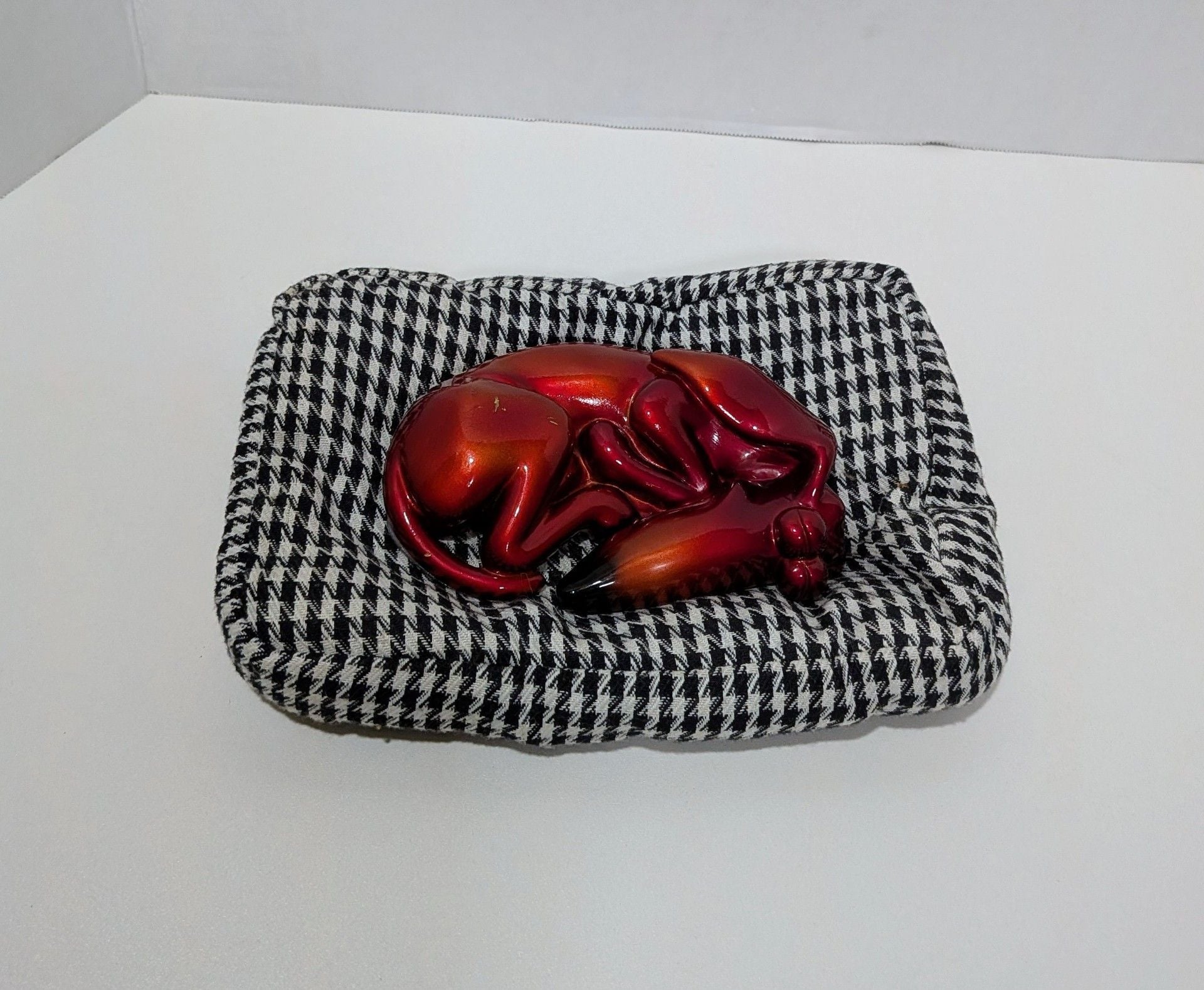 Red Ombre Dog Figurine Sleeping On Houndstooth Bed Mixed Media Collectible 6