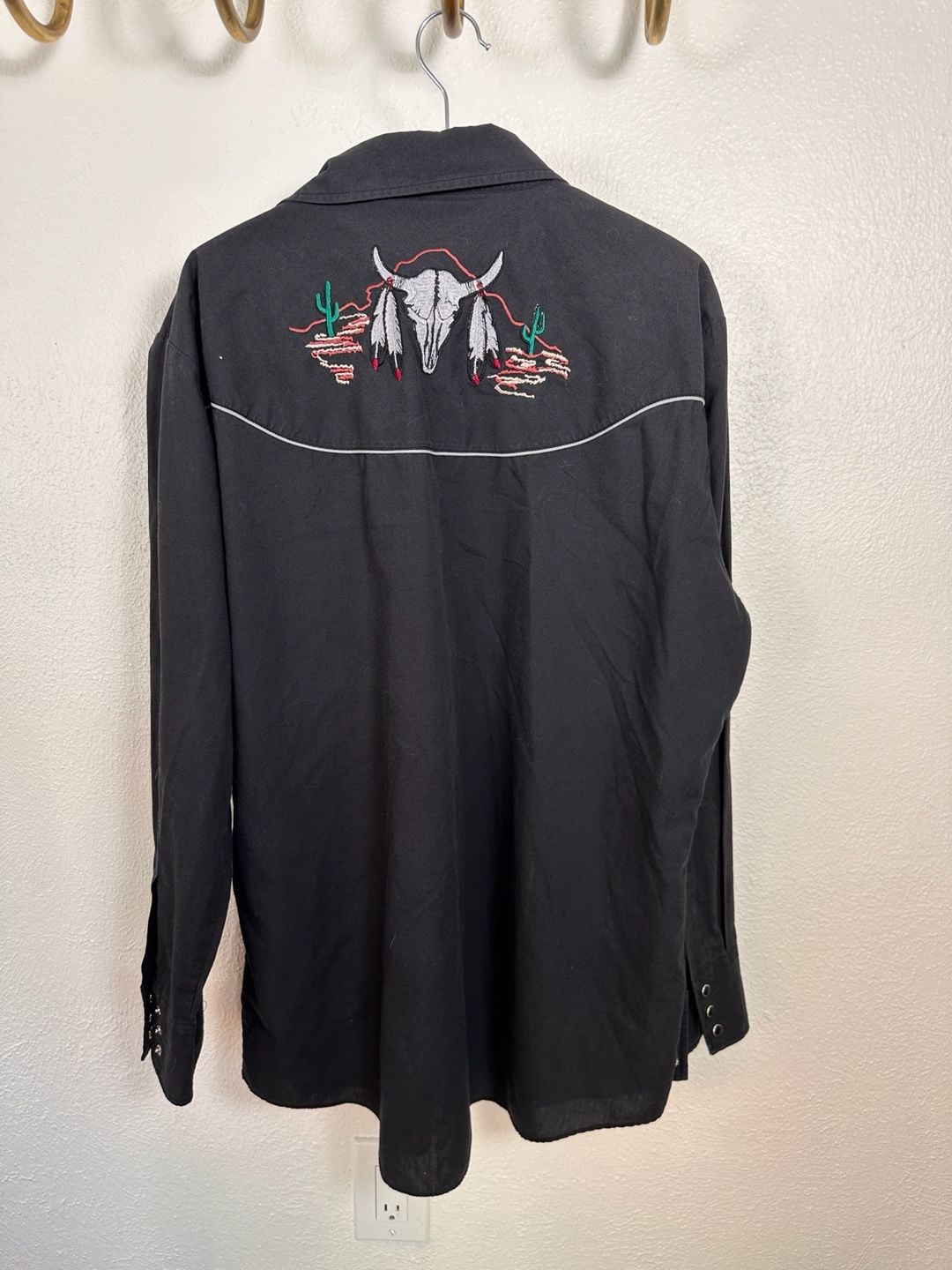 Men's Long Sleeve Western Snap Shirt with Cow Skull Embr, 6