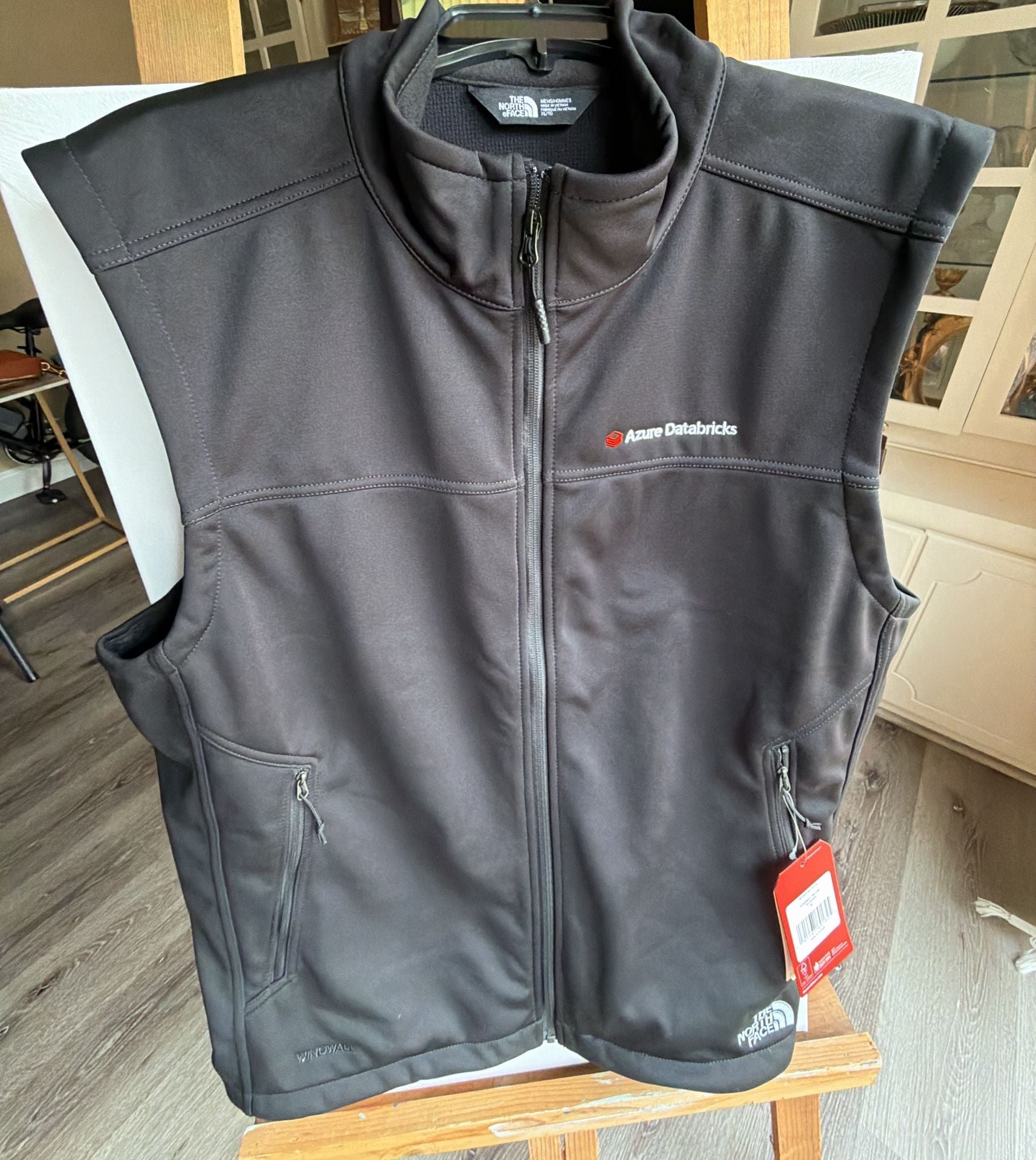 The North Face Soft Shell Vest Size XL Black Azure Databricks NWT 2