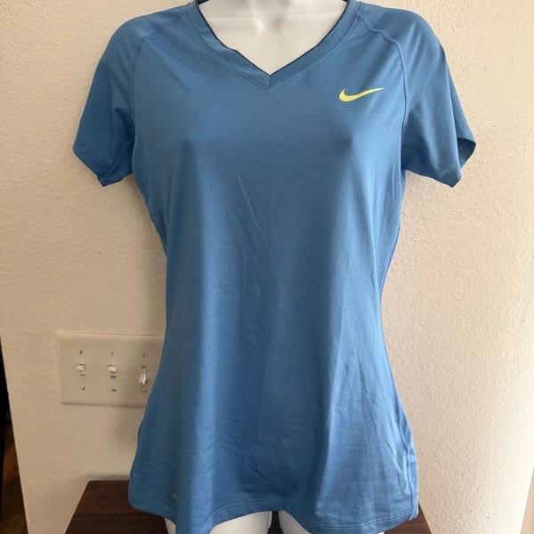 Nike Pro V-Neck T-Shirt Size M Blue Yellow Dri-Fit Athletic Workout Top