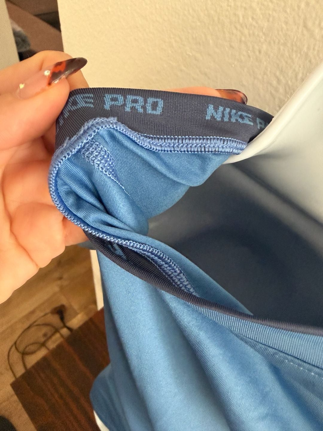 Nike Pro V-Neck T-Shirt Size M Blue Yellow Dri-Fit Athletic Workout Top 7
