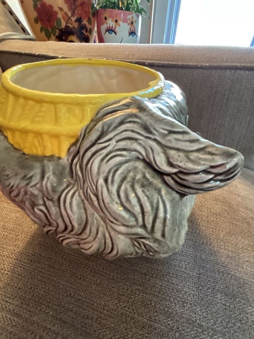 Vintage Ceramic Cat With Yellow Ball Of Yarn Planter 1981 3