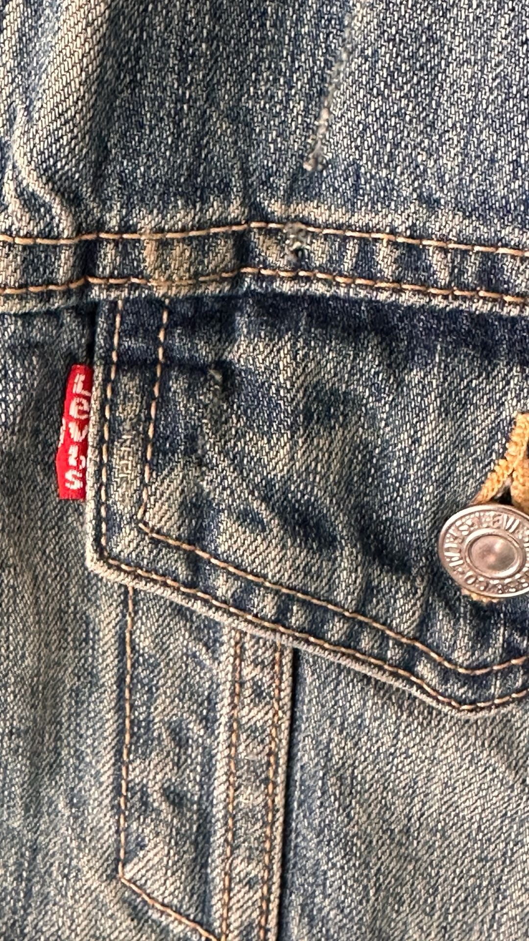 Levi's Trucker Denim Jacket Size L Medium Wash Blue Cotton 5