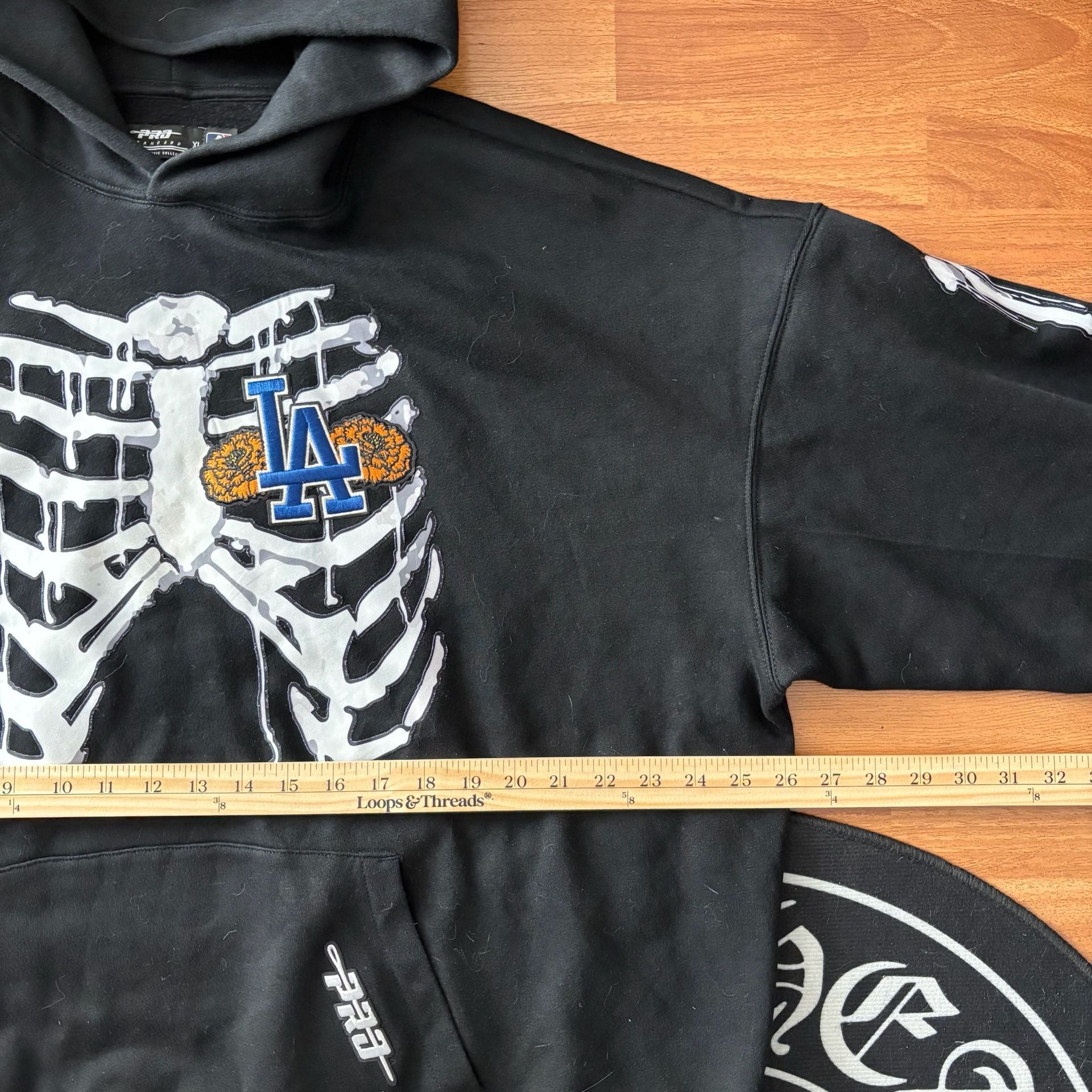 Pro Standard MLB Los Angeles Dodgers Rib Cage Men's Hoodie 8